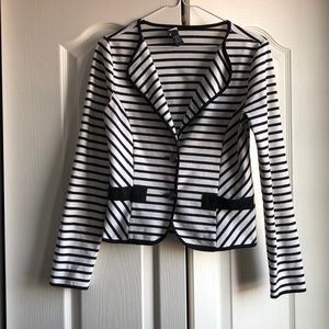 Black and White Stripped Blazer